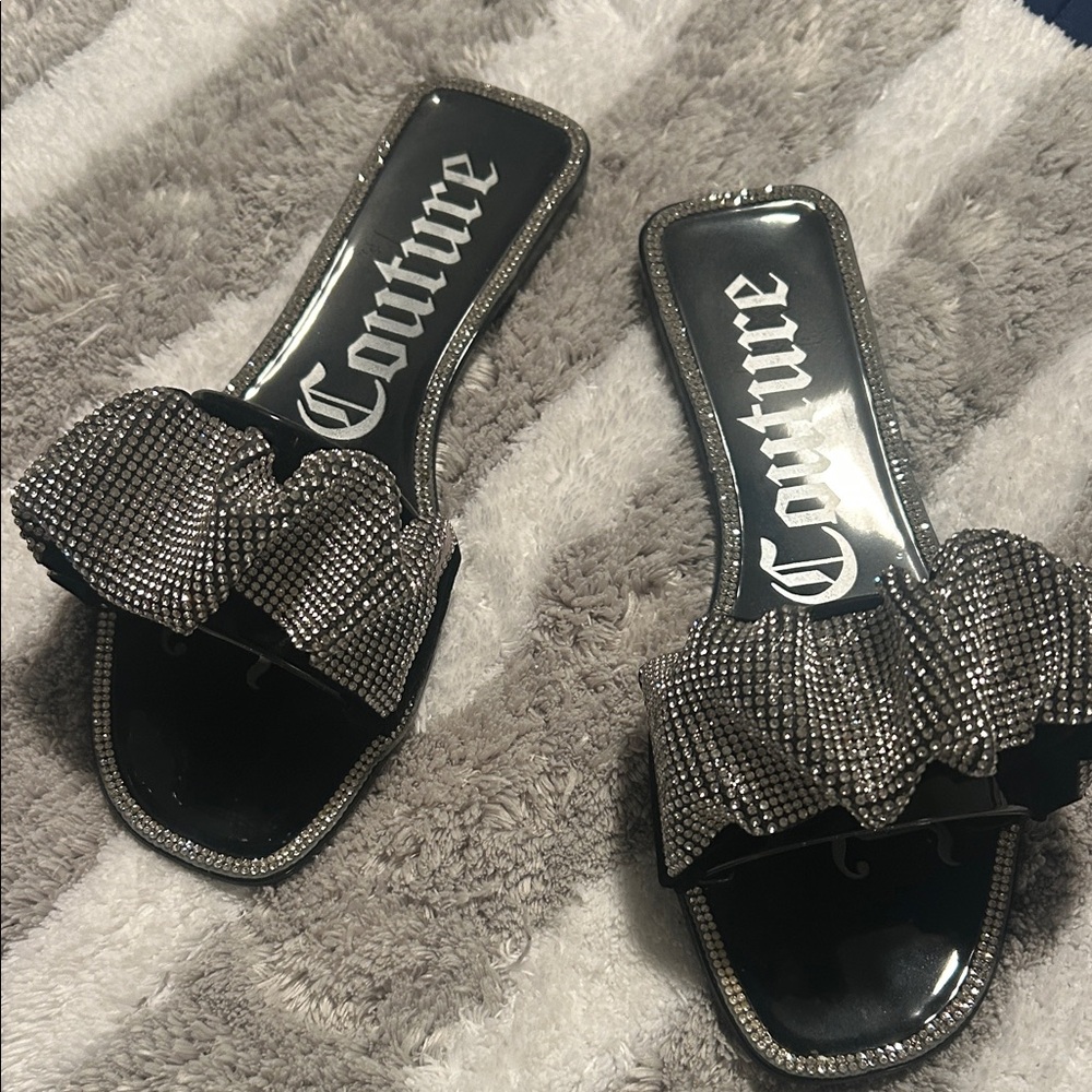 Juicy Couture • Black and Silver Bow Slide Sandals • 7